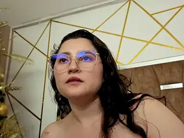 Stripchat Sex Cam of LunaPleasure