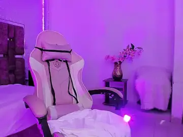 Stripchat Sex Cam of LunaPleasure