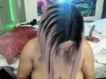 Stripchat Best live sex cam show of mzpretty444