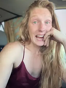 Stripchat Live Sex of GoldenFlameGoddess