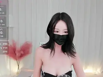 Stripchat Live Sex Cam of 33bellla333