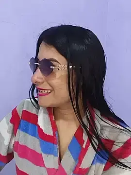 Stripchat Live Porn of laurahotdirty