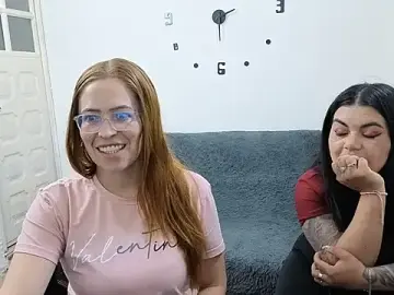 Stripchat Sex Chat of lesb_milf