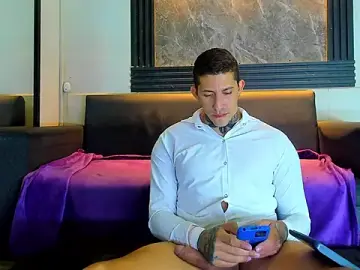 Stripchat Watch Live Sex Cams of yeckodream