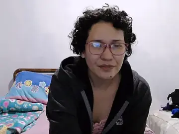 Stripchat Live Sex Cam of luxandracon23