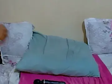 Stripchat Sex Cam of DiamondLuv29