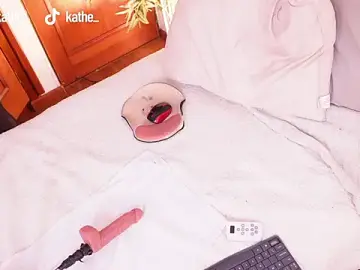 Stripchat Live Sex Cam of Lucy_fit