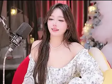 Stripchat Adult Webcam of Missy_Nana21