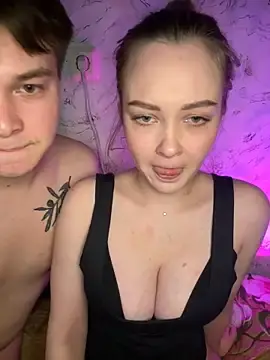 Stripchat Live Sex of _Loveee_57