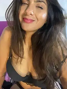 Stripchat Best live sex cam show of chicachocolate01