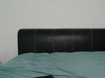 Stripchat Live Sex Cam of AntoniaKarls