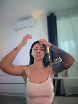 Stripchat Sex Cam of DramaQueen__