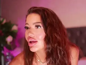 Stripchat Watch Live Sex Cams of Selena_Sky