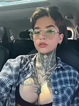 Stripchat Adult Webcam of AliceShazaham_