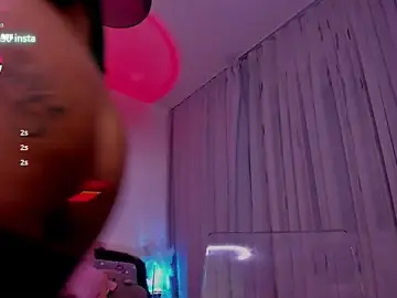 Stripchat Nude Webcam of Iammazeekiin30