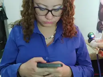 Stripchat Adult Webcam of curly_greeneyed