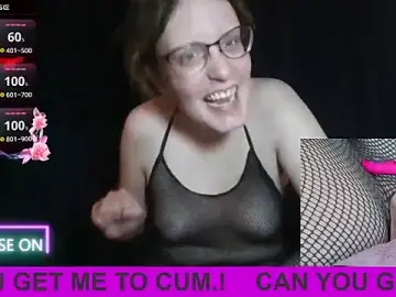 Stripchat Adult Webcam of PernillaGirl