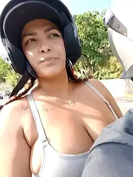 Stripchat Live Porn of camiysebas21