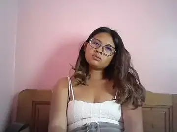 Stripchat Live Sex Cam of karen_sexy69