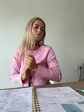 Stripchat Best live sex cam show of streetdoll