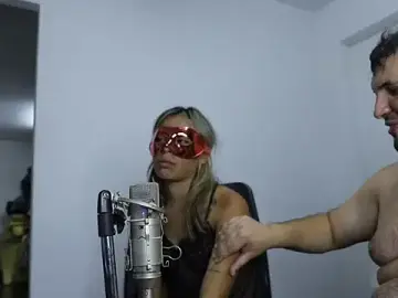 Stripchat Watch Live Sex Cams of zekefotoslive