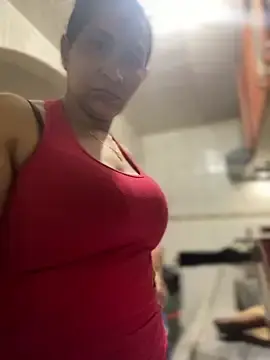 Stripchat Sex Cam of Carola-Ross