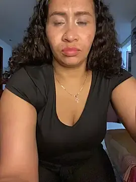 Stripchat Sex Cam of Carola-Ross