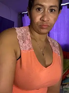 Stripchat Best Webcam of Carola-Ross