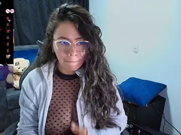 Stripchat Sex Cam of kendall_sexy27