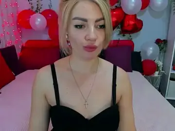 Stripchat Free Live Porn of LunaBellucci