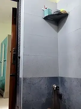 Stripchat Live Sex Cam of yamini1431