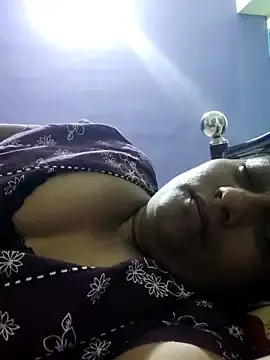 Stripchat Live Sex of yamini1431