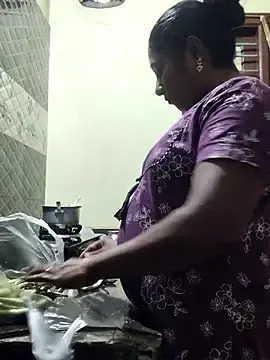 Stripchat Sex Cam of yamini1431