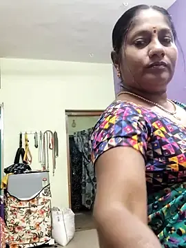 Stripchat Live Sex of yamini1431