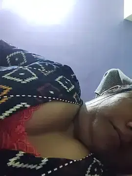 Stripchat Free Porn Cam of yamini1431