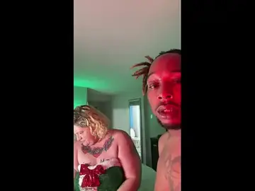 Stripchat Sex Cam of BigMfLuther