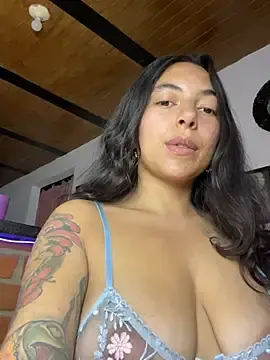Stripchat Free Porn Cam of ink_demonxxx