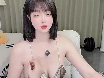 Stripchat Sex Cam of uikyy1