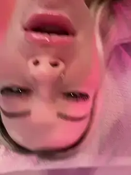 Stripchat Free Porn Cam of LoveShae_