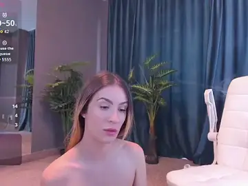 Stripchat Live Sex Cam of LaurynCopper