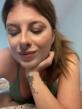 Stripchat Nude Webcam of Mia-Minou