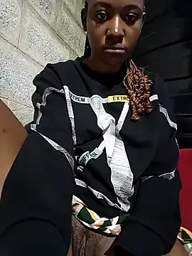 Stripchat Live Sex Cam of Xtra_bootie