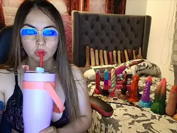 Stripchat Free Live Porn of sofia23dirty