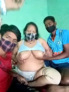 Stripchat Sex Cam of LoveOnStream