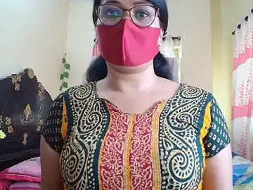 Stripchat Adult Webcam of Elena_cruz5