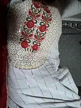 Stripchat Nude Webcam of LOVELYKAJALBHABHI