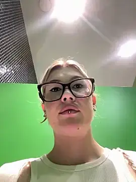 Stripchat Adult Webcam of RinaCat
