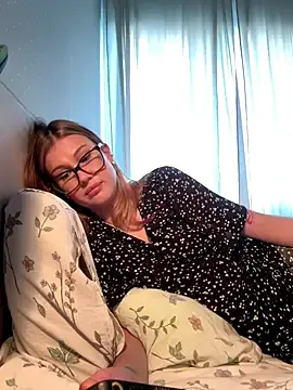 Stripchat Adult Webcam of RinaCat