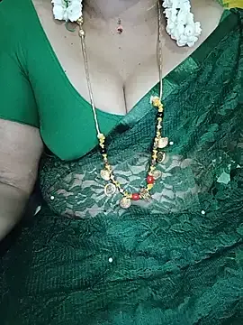 Squirt milf cams