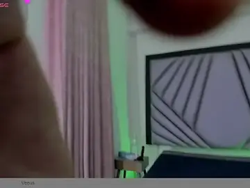 Stripchat Free Live Porn of Martshall09